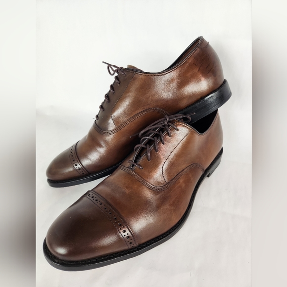 Allen Edmonds Fifth Avenue Cap-toe Oxfords, Sz 13D - Picture 4 of 8
